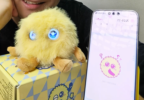 余承东一嘴带过 博主体验售399的华为“智能憨憨”：全身反骨