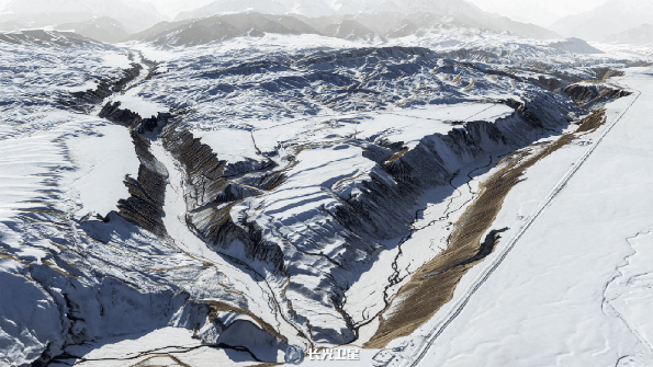 卫星俯瞰人迹罕至的新疆安集海大峡谷:如同七彩画卷