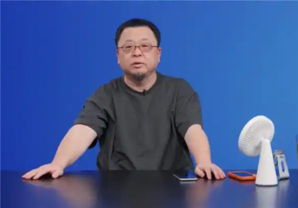 罗永浩透露华杉录音内容:说收了人家那么多钱 要表现自己讲义气