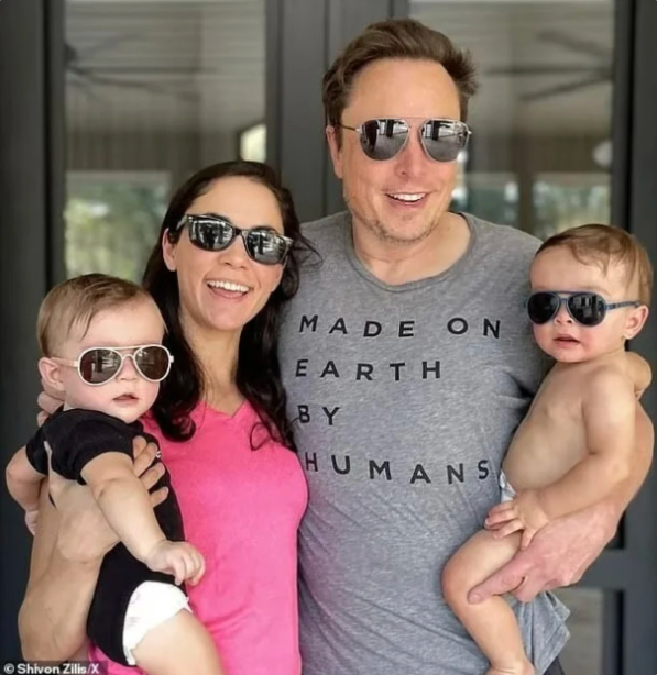 马斯克官宣漂亮高管女友:已连生4个娃