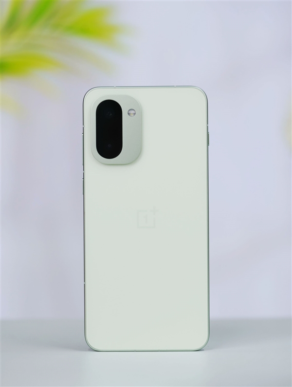 全球首发第五代骁龙8！一加Ace 6T图赏