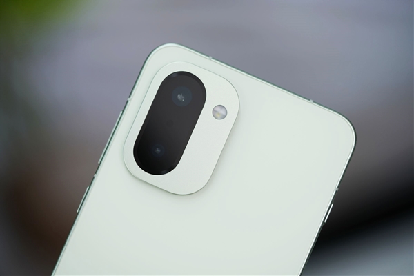 全球首发第五代骁龙8！一加Ace 6T图赏