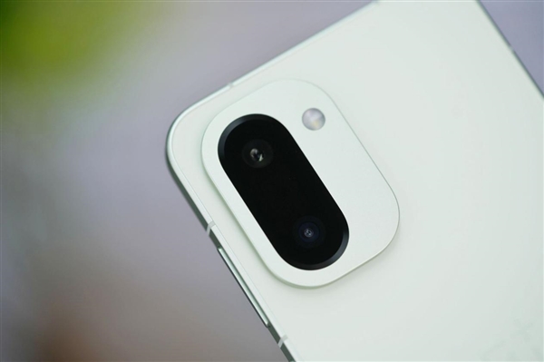 全球首发第五代骁龙8！一加Ace 6T图赏