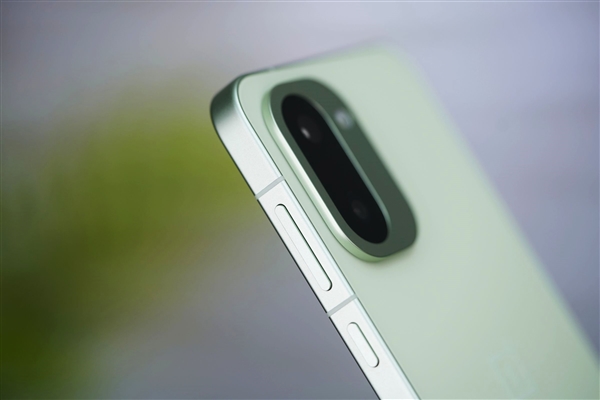 全球首发第五代骁龙8！一加Ace 6T图赏