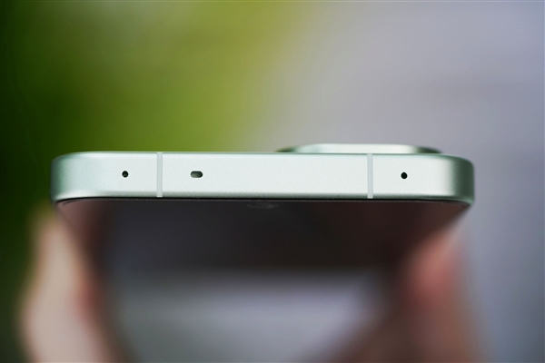 全球首发第五代骁龙8！一加Ace 6T图赏