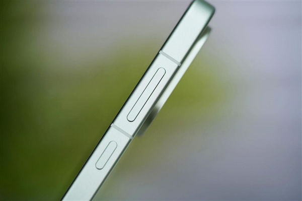 全球首发第五代骁龙8！一加Ace 6T图赏