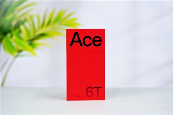 全球首发第五代骁龙8！一加Ace 6T图赏