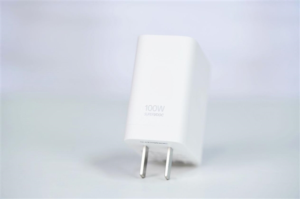 全球首发第五代骁龙8！一加Ace 6T图赏