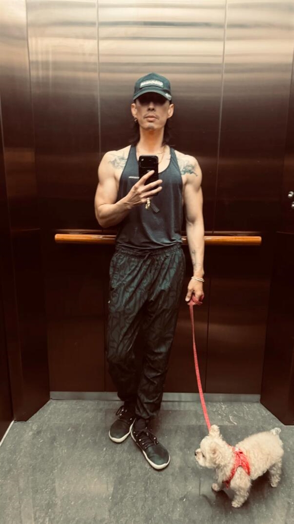 吴建豪暴瘦:身高1米8仅100斤