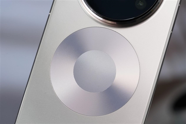 首发麒麟9030 Pro!华为Mate 80 Pro Max图赏