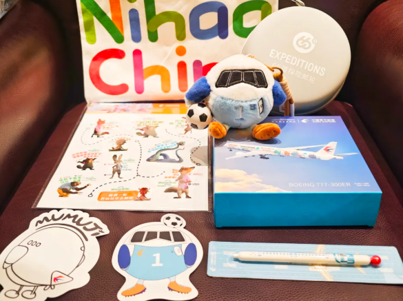 2万公里全球最长航线启航 飞26小时吃啥 飞机餐公布