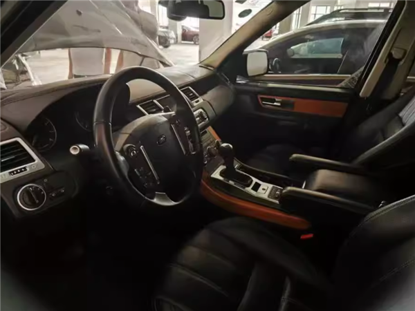 一路虎揽胜上架司法拍卖平台 起拍价1元