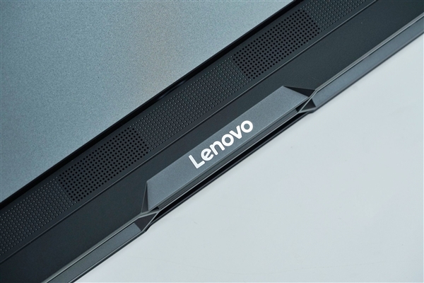 专业OLED超竞屏!联想拯救者Y9000P 2025AI元启游戏本图赏