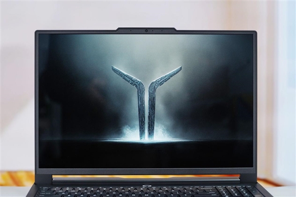 专业OLED超竞屏!联想拯救者Y9000P 2025AI元启游戏本图赏