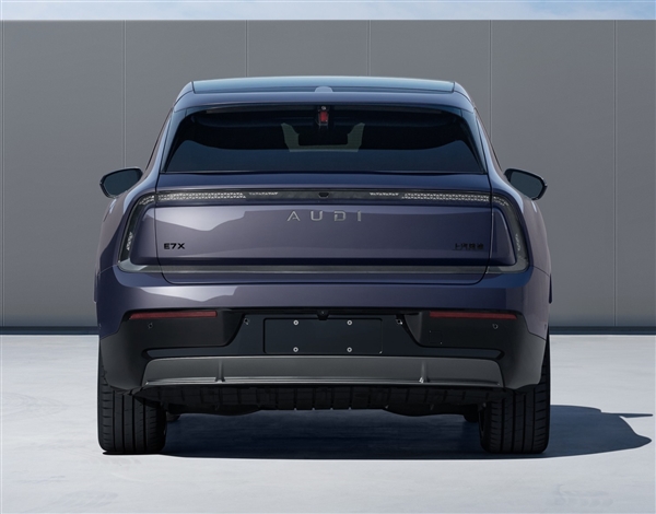 上汽奥迪首款量产SUV AUDI E7 X量产版公布：和谐多了