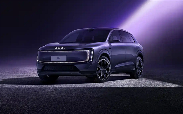 上汽奥迪首款量产SUV AUDI E7 X量产版公布：和谐多了