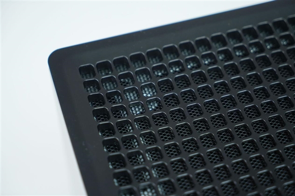 全球首个液冷迷你机!abee AI Station 395 Max工作站图赏