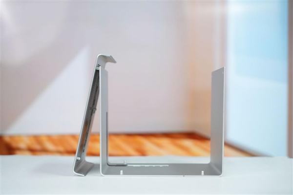 全球首个液冷迷你机!abee AI Station 395 Max工作站图赏