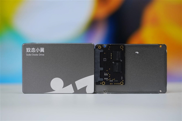 长江存储原厂颗粒!致态小翼S001 1TB SSD图赏