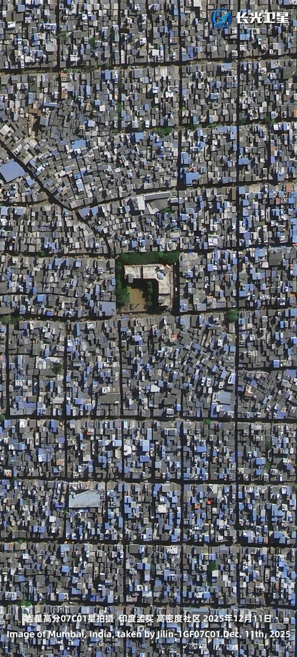 卫星眼中的印度大城市孟买:上海果然不如它!