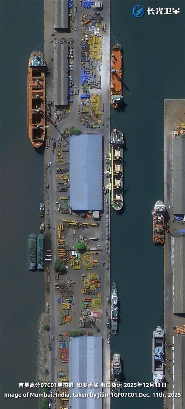 卫星眼中的印度大城市孟买:上海果然不如它!