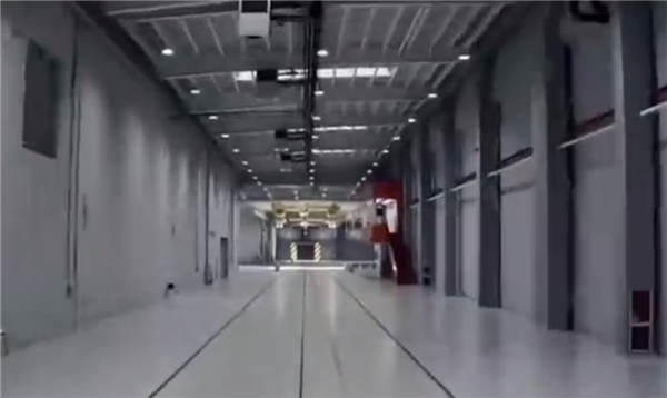 破多项吉尼斯记录!全球最大汽车安全试验中心投入使用