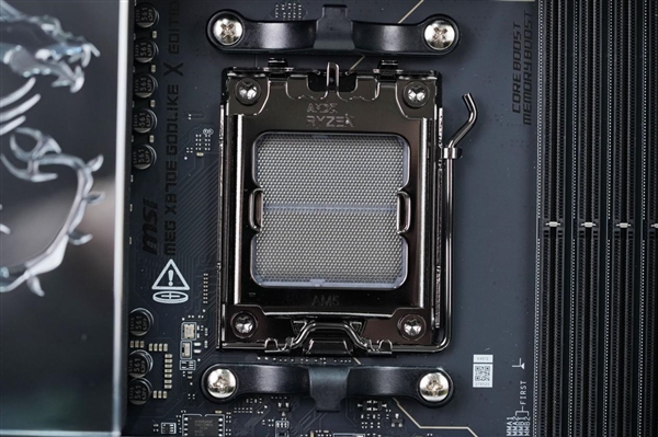 限量1000块!微星MEG X870E GODLIKE X EDITION主板图赏