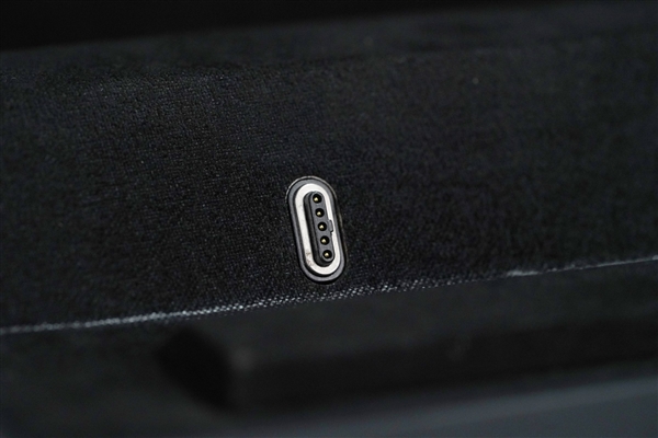 限量1000块!微星MEG X870E GODLIKE X EDITION主板图赏