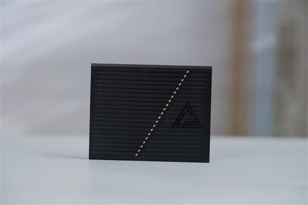 限量1000块!微星MEG X870E GODLIKE X EDITION主板图赏