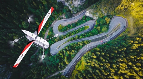 顺丰方舟80无人机获证:可运货60斤飞30公里 自带降落伞