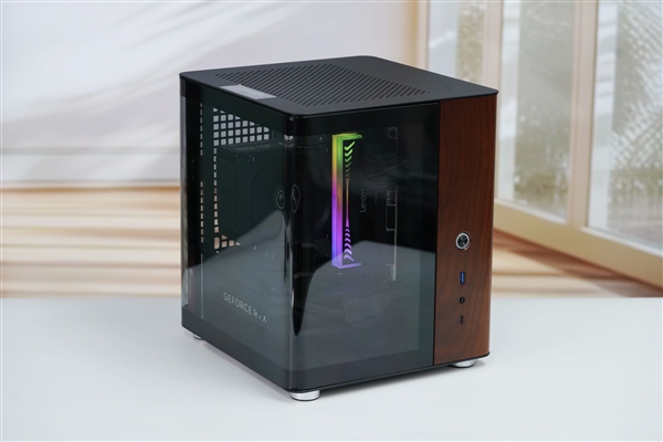 ITX性能小钢炮!七彩虹RTX 5070 Mini OC 12GB图赏