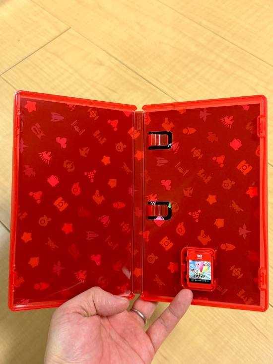 老玩家热议纸质游戏说明书消失！怀旧回忆碎满地