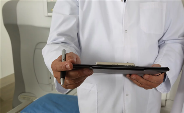 睡多浪费：张朝阳四小时睡眠法被炮轰 中国科学院院士回应！