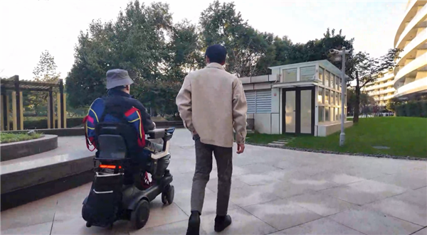 中国脑机重大进展!高位截瘫患者意念操控轮椅、机器狗