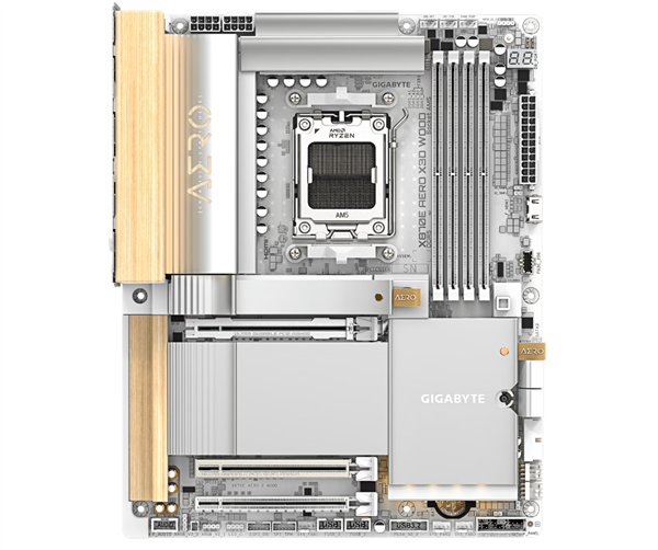 主板用上木头、皮革:技嘉X870E AERO X3D WOOD开售!定价3999元