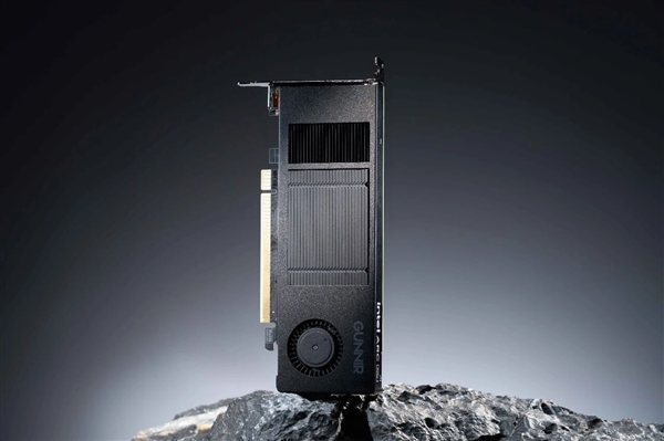 全金属外壳 帅爆!蓝戟发布单风扇迷你版Intel锐炫Pro B50专业显卡