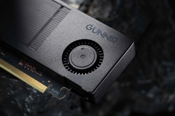 全金属外壳 帅爆!蓝戟发布单风扇迷你版Intel锐炫Pro B50专业显卡