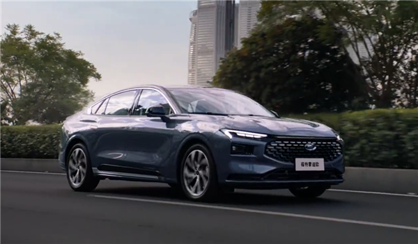 蒙迪欧车机卡顿遭集体投诉 老车主不满福特回应:不建议强行升级