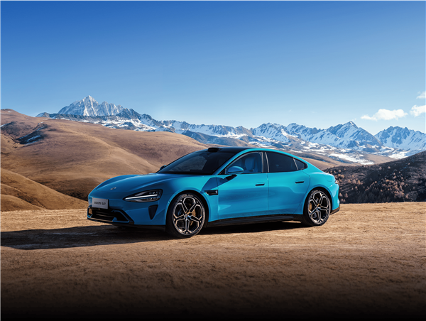 冲刺2025销量目标:多数车企仍在追赶 仅三家率先“撞线”