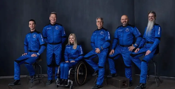 蓝色起源NS-37任务成功 全球首位轮椅使用者进入太空