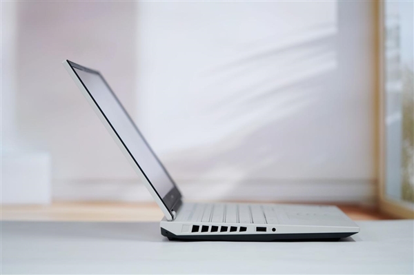 高颜值、高性能双杀！七彩虹Colorfire MEOW橘宝R16 Pro图赏