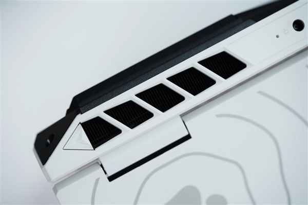 高颜值、高性能双杀！七彩虹Colorfire MEOW橘宝R16 Pro图赏