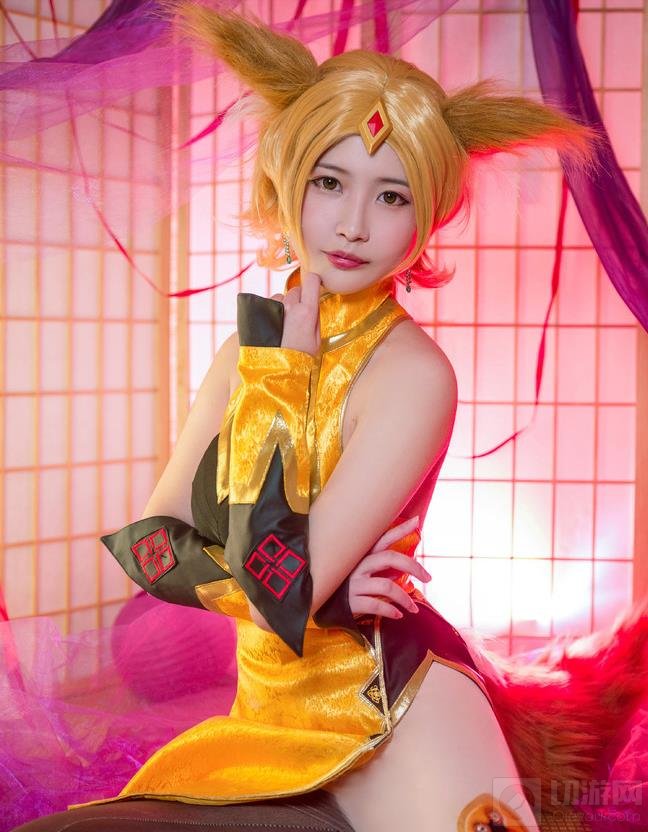 妲己标志性狐尾造型