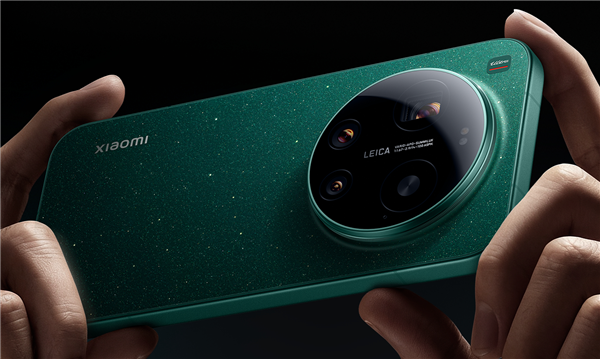 小米17 Ultra支持红毯运镜 卢伟冰：谁拍谁就是吴彦祖