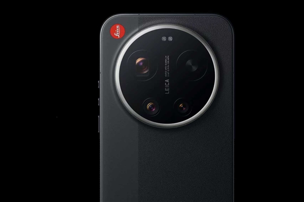年轻人的第一台徕卡相机火了！小米17 Ultra徕卡版售罄：黄牛卖1万