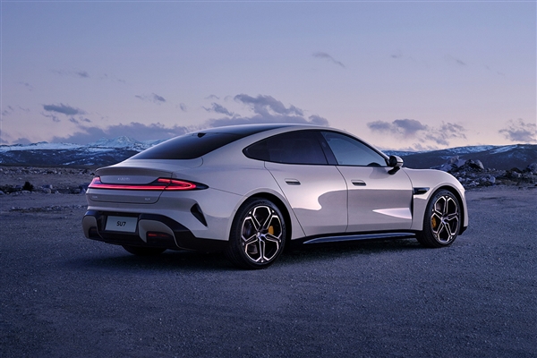 卢伟冰：小米汽车累计交付破50万台 年度交付超35万台