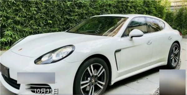 保时捷出事故保险公司让报废 但只赔100万保额的一半！车主不干了