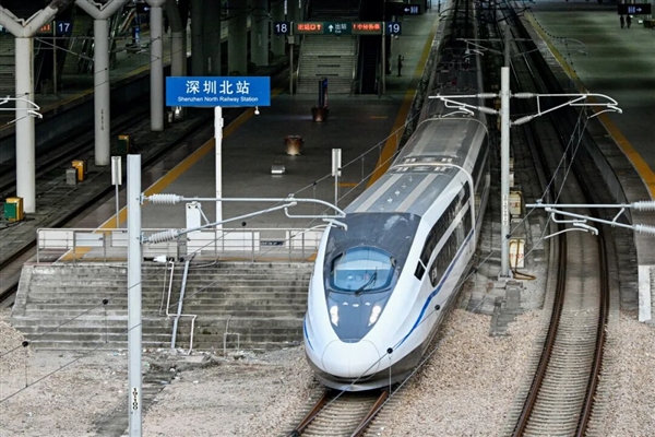 高铁从深圳开往深圳!我已经被“深深”迷住