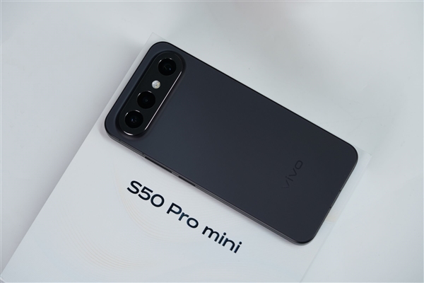 骁龙8 Gen5小钢炮！vivo S50 Pro mini图赏