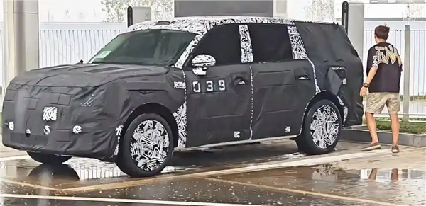 终于有增程了!小米明年或推4款新车:YU9最受关注 瞄准理想L9等竞争对手